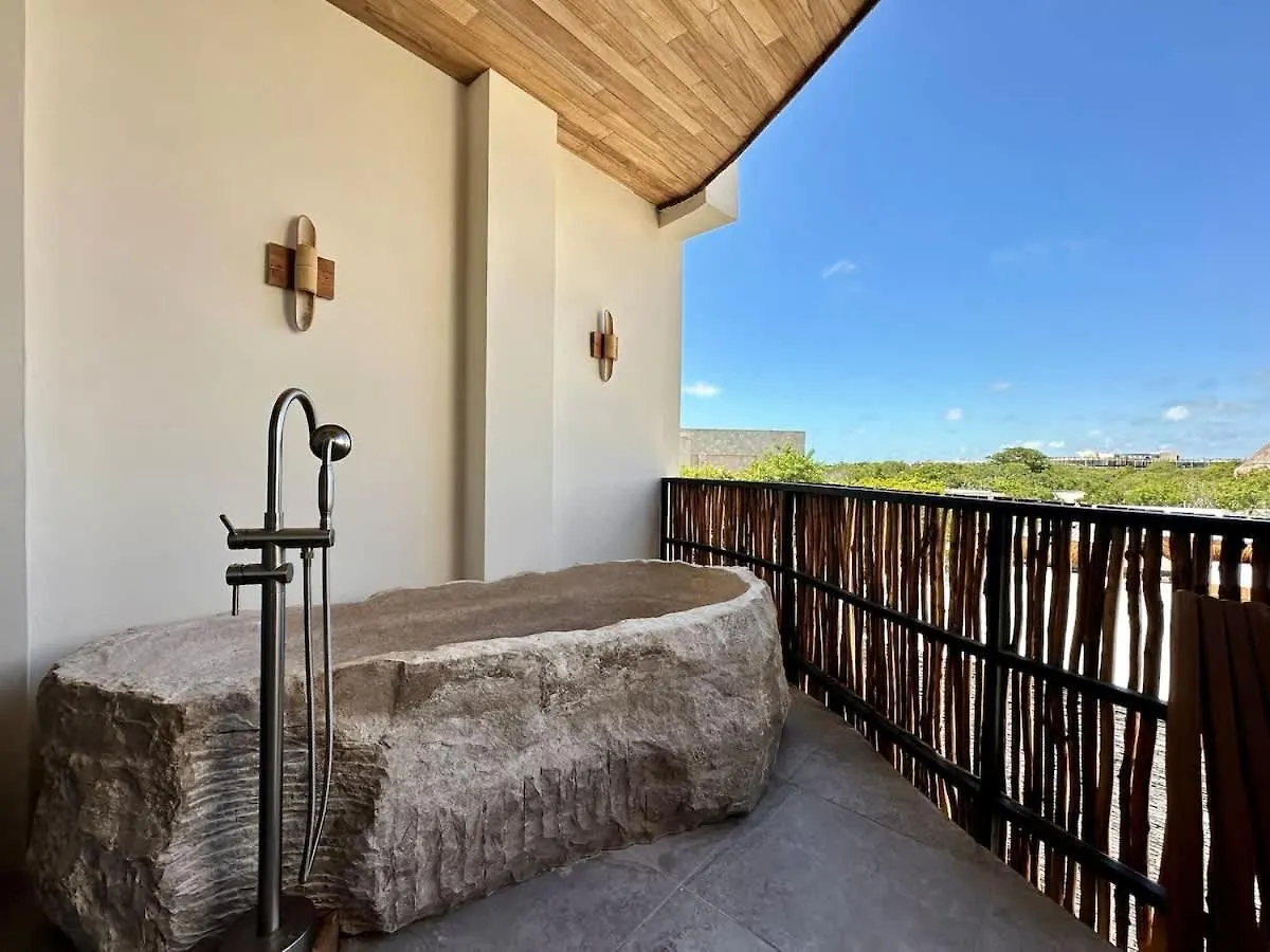 Relaxing Lakeside Retreat Pool, Hot Tub Y Patio Tulum Mexiko